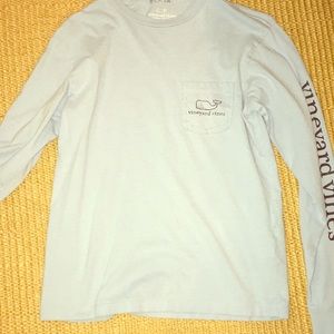 Blue Vineyard Vines T-shirt